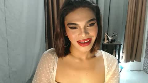 neomi online show from 04/19/26, 04:28