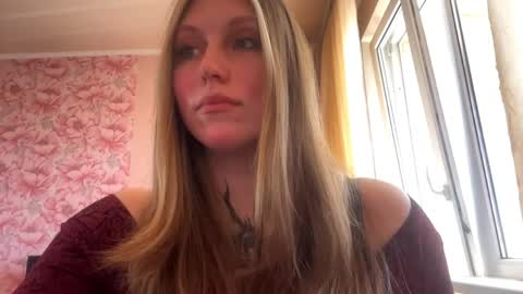 neomimaddern online show from 04/06/26, 08:59