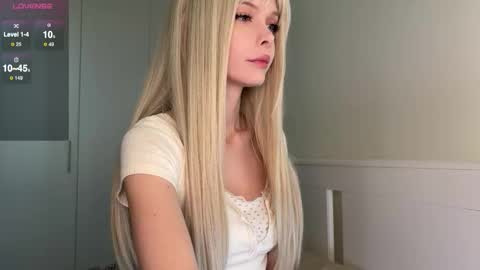 maeve  online show from 03/14/26, 06:41