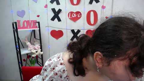 NeonilaLisova online show from 10/12/25, 05:39