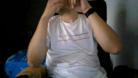 Snapshot of nerdxxx94 chatting on 08/09/26, 10:04 MrBull online show from 08/09/26, 10:04