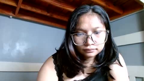 Snapshot of nerdypinaypie chatting on 07/17/26, 12:39 nerdypinaypie online show from 07/17/26, 12:39