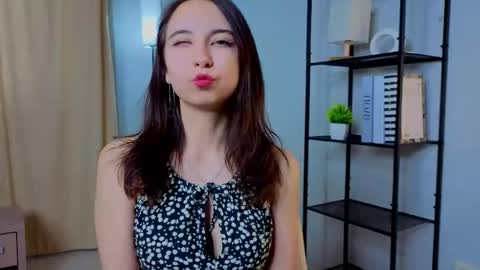 Snapshot of nerixalvire chatting on 05/24/26, 03:17 Emily online show from 05/24/26, 03:17