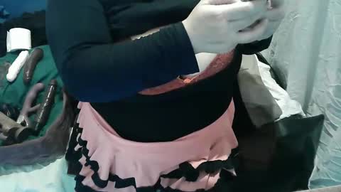 neslihan online show from 02/11/25, 12:38