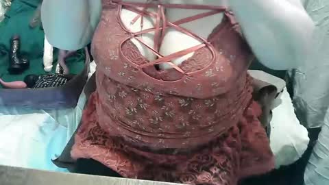 neslihan online show from 02/11/25, 10:07