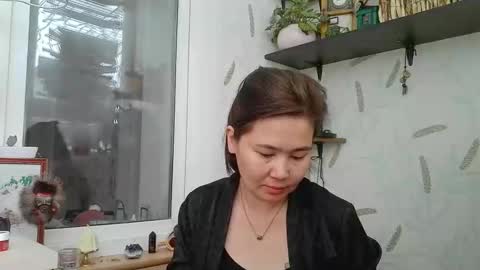 Nettie Allie online show from 12/05/25, 08:23