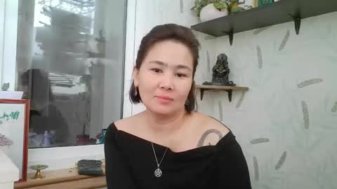 Nettie Allie online show from 12/19/25, 08:43