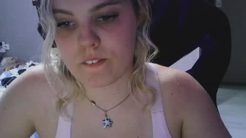 Snapshot of never_enoughh chatting on 07/28/26, 04:39 never_enoughh online show from 07/28/26, 04:39