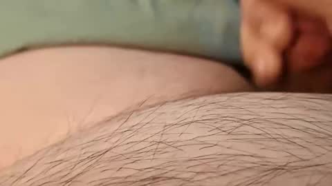 Snapshot of neverseentthatb4 chatting on 12/21/25, 03:19 Matt online show from 12/21/25, 03:19