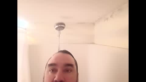 Snapshot of neverseentthatb4 chatting on 03/01/26, 03:25 Matt online show from 03/01/26, 03:25