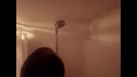 Snapshot of neverseentthatb4 chatting on 03/12/26, 10:38 Matt online show from 03/12/26, 10:38