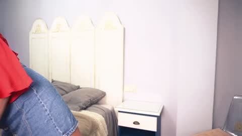 new dee online show from 03/08/25, 09:28