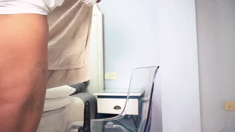 new dee online show from 03/11/25, 12:28