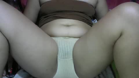 Snapshot of new_lady24 chatting on 12/10/24, 02:59 new_lady24 online show from 12/10/24, 02:59