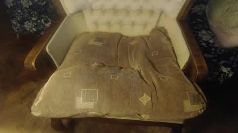 Lilly  online show from 03/09/25, 03:54