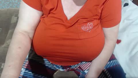 Lilly  online show from 09/25/25, 04:05