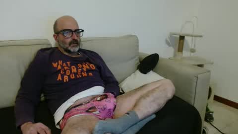 simi online show from 12/20/25, 09:33