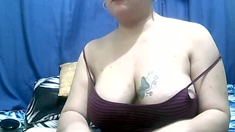 Snapshot of new_taboo_fetishqueen chatting on 07/14/26, 02:05 mariapaula online show from 07/14/26, 02:05
