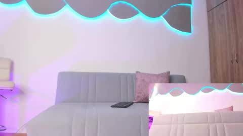 ximena online show from 11/25/25, 06:19