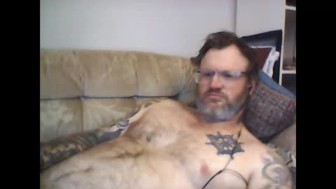 Snapshot of newbreed666 chatting on 11/02/25, 06:10 NEWBREED666 online show from 11/02/25, 06:10