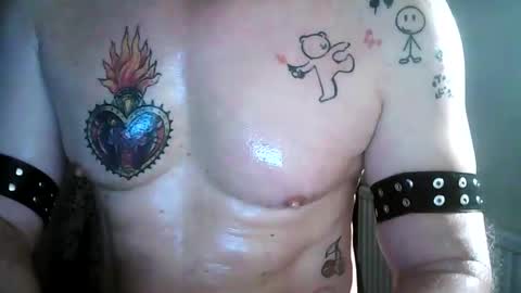 newcamboy1 online show from 01/01/25, 02:31