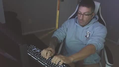 newevo online show from 11/02/25, 03:25