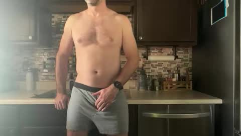 newguy_097 online show from 11/03/25, 10:53