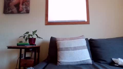 newhallboxer online show from 03/11/26, 04:13