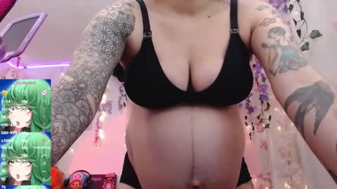 Snapshot of newjadedelux chatting on 11/24/25, 05:56 New Account Jade Delux online show from 11/24/25, 05:56