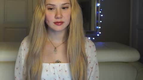 Nika online show from 02/21/26, 10:44