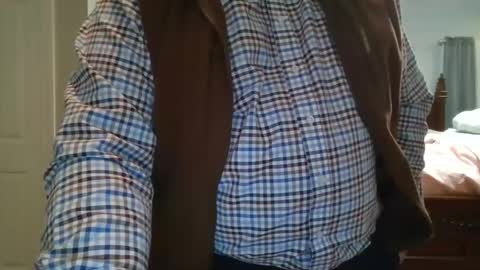 Snapshot of newtothis1015 chatting on 01/23/25, 11:36 Daring online show from 01/23/25, 11:36