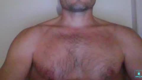 Snapshot of newtyguy90 chatting on 12/04/24, 05:33 newtyguy90 online show from 12/04/24, 05:33