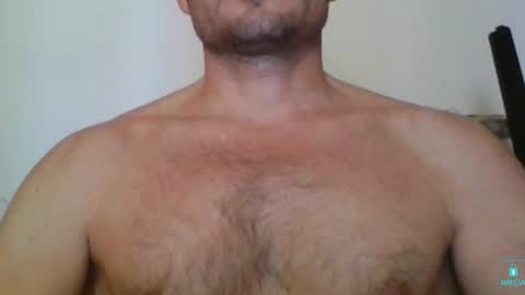 Snapshot of newtyguy90 chatting on 12/24/24, 10:33 newtyguy90 online show from 12/24/24, 10:33