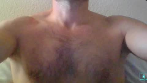 Snapshot of newtyguy90 chatting on 01/09/25, 10:31 newtyguy90 online show from 01/09/25, 10:31