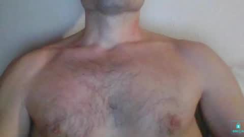 Snapshot of newtyguy90 chatting on 02/09/25, 06:33 newtyguy90 online show from 02/09/25, 06:33