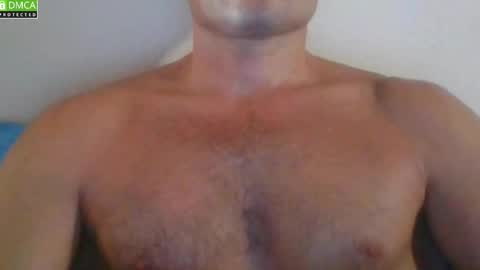 Snapshot of newtyguy90 chatting on 09/20/25, 06:47 newtyguy90 online show from 09/20/25, 06:47