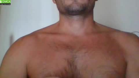 Snapshot of newtyguy90 chatting on 09/29/25, 01:38 newtyguy90 online show from 09/29/25, 01:38