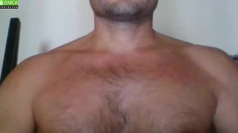 Snapshot of newtyguy90 chatting on 10/15/25, 03:23 newtyguy90 online show from 10/15/25, 03:23