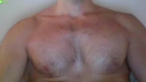 Snapshot of newtyguy90 chatting on 06/25/26, 06:51 newtyguy90 online show from 06/25/26, 06:51