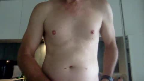 Snapshot of newysub75 chatting on 12/18/24, 05:15 newysub75 online show from 12/18/24, 05:15