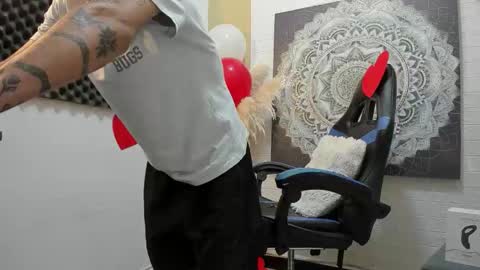 Yeison online show from 02/15/26, 08:16