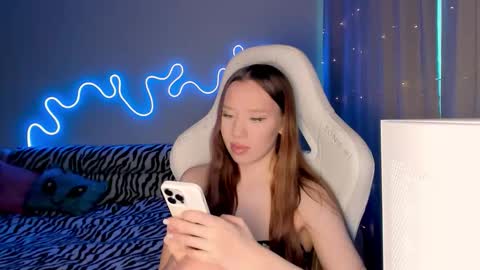 Mina online show from 01/08/26, 10:06