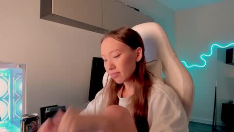 Mina online show from 03/27/26, 08:26