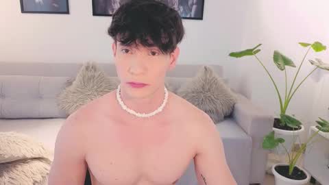   online show from 09/08/25, 06:51