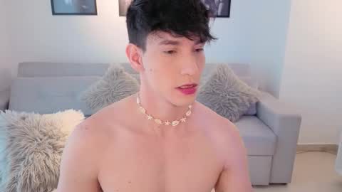 Snapshot of neythan__blaze chatting on 01/18/26, 04:00 online show from 01/18/26, 04:00