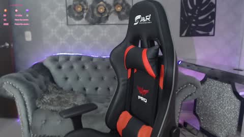 Sandra online show from 09/15/25, 12:05