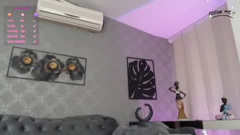 Sandra online show from 11/22/25, 12:04