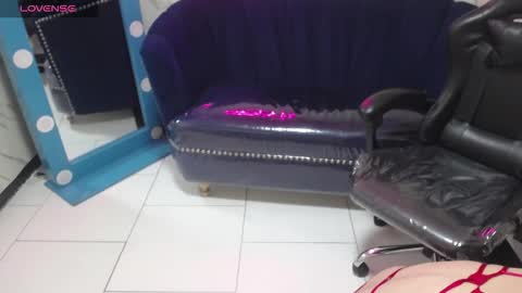 nezuko_v online show from 01/14/26, 03:01