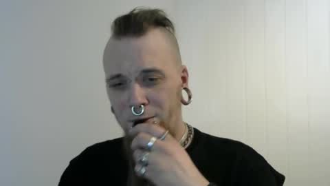 Snapshot of nezvers chatting on 02/21/25, 05:31 YouPick online show from 02/21/25, 05:31