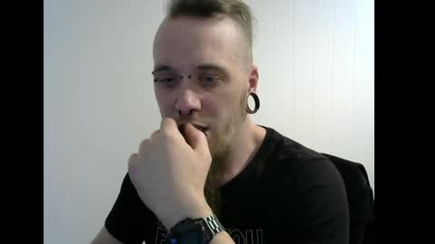 Snapshot of nezvers chatting on 03/04/25, 05:45 YouPick online show from 03/04/25, 05:45